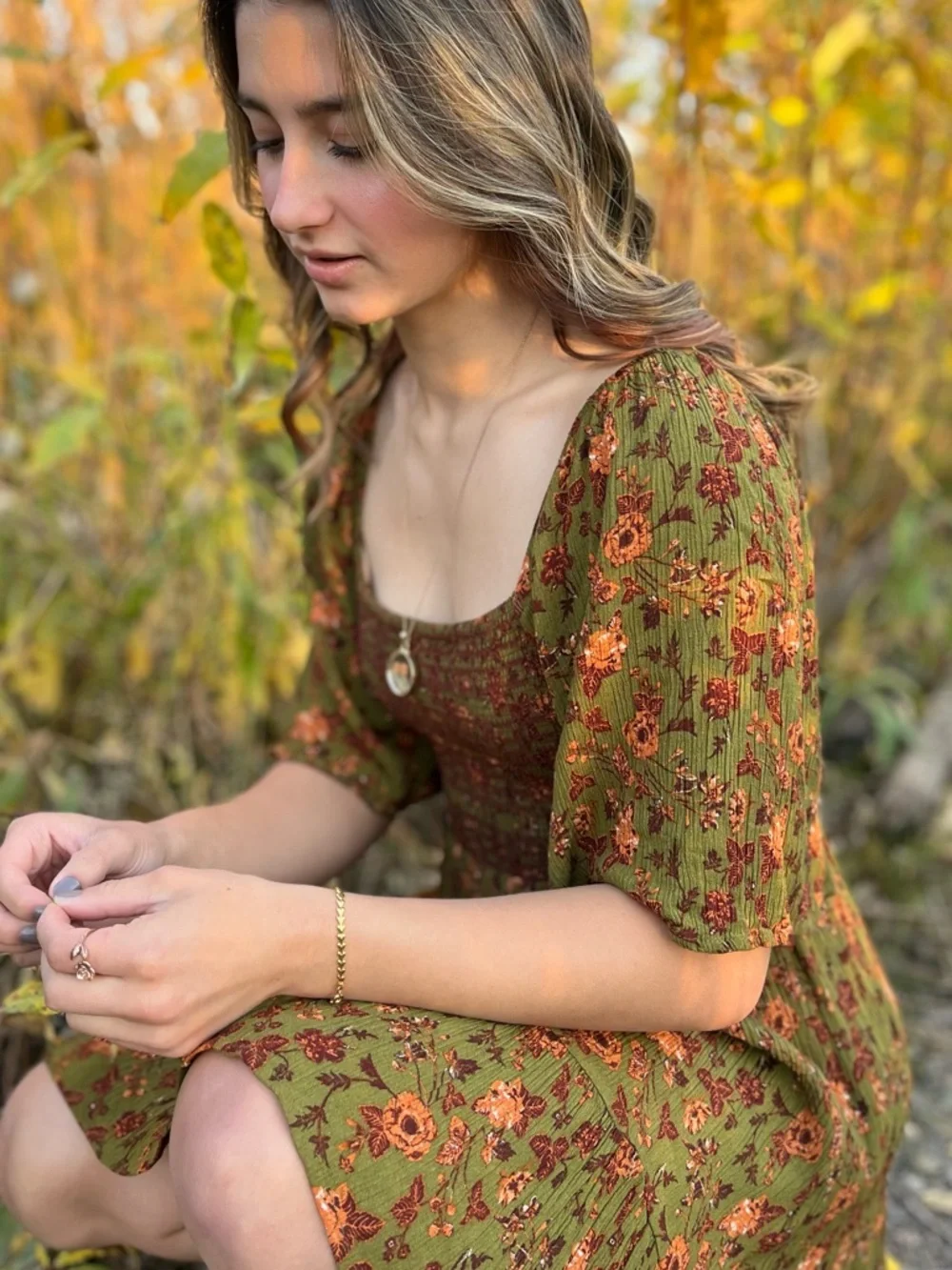 Chelsea and Violet Floral Dress - Picture 1 of 8